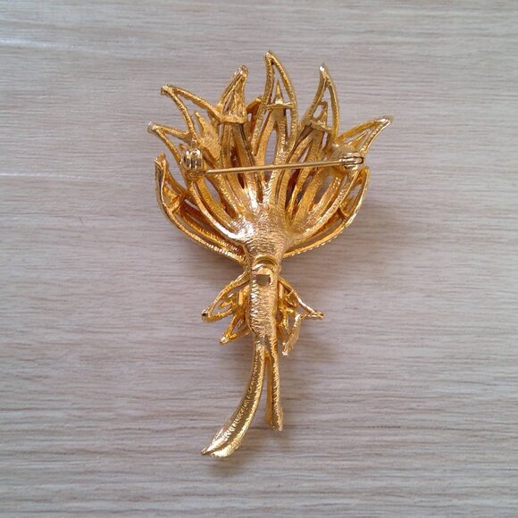 Bouquet Brooch - Picture 2 of 2